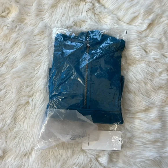 NWT Scuba Oversized 1/2 Zip Hoodie Color Capri - Picture 6 of 11